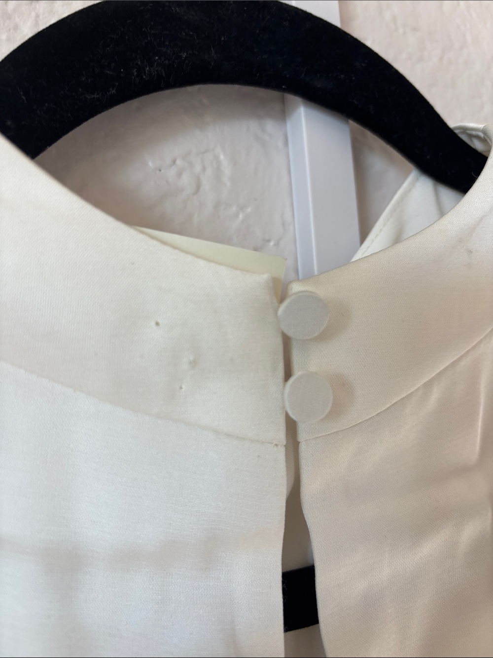 $120 NWT Abercrombie & Fitch high-neck Ivory Wide Pant Satin Jumpsuit - Picture 9 of 9